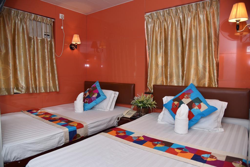 Traveller'S Hostel Гонконг Экстерьер фото